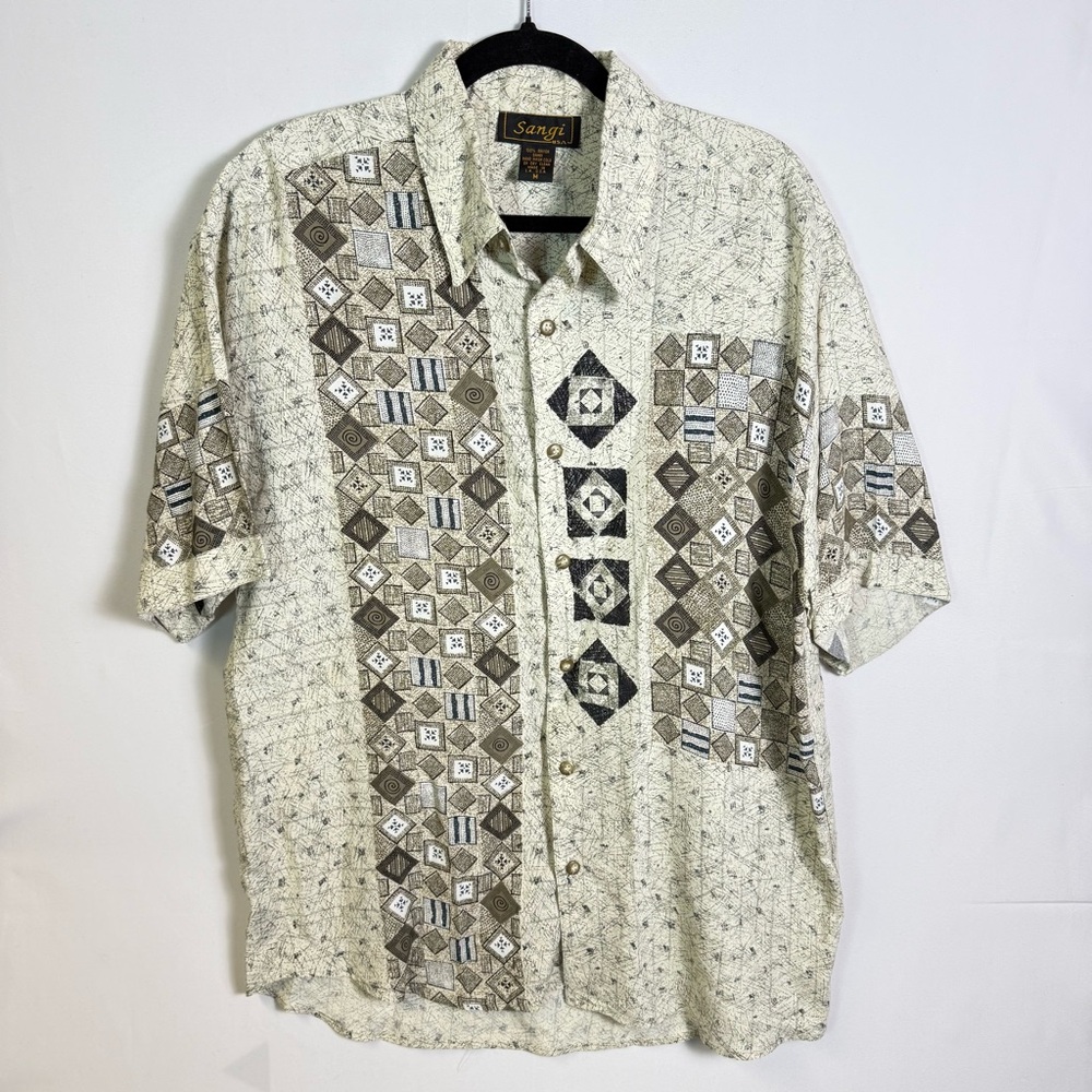 🛍️ SAngi USA Vtg Men Button down Shirt Medium‎ Rayon Relax Fit Trival Abstract